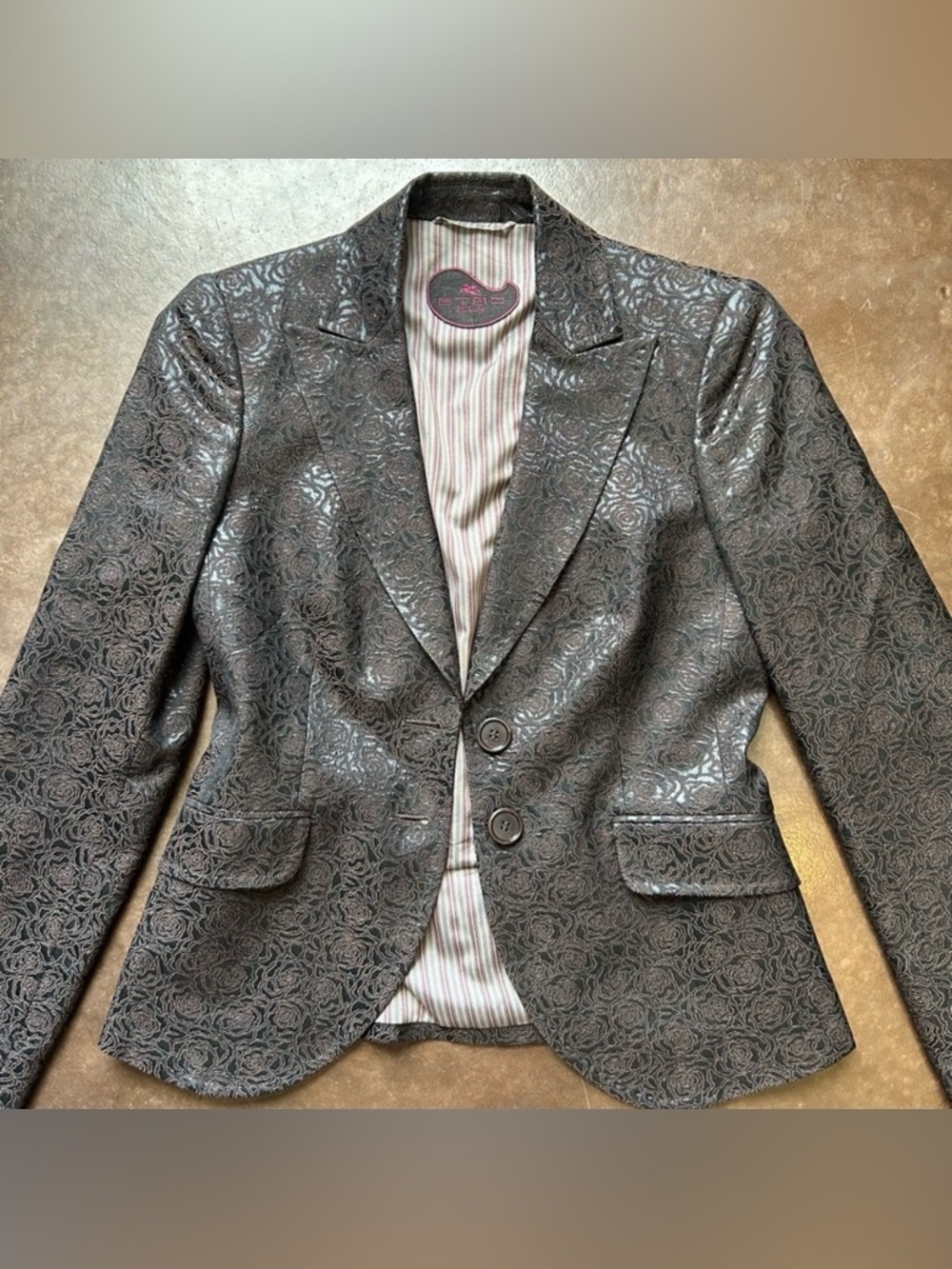 Etro- vintage Italian designer wool blend chocolate brown blazer, size 40